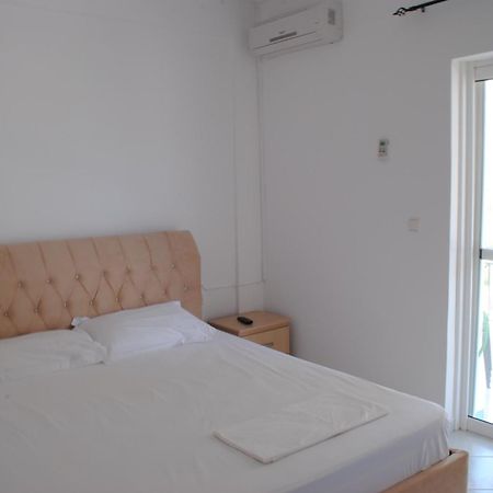 Hotel Mikela Ksamil Extérieur photo