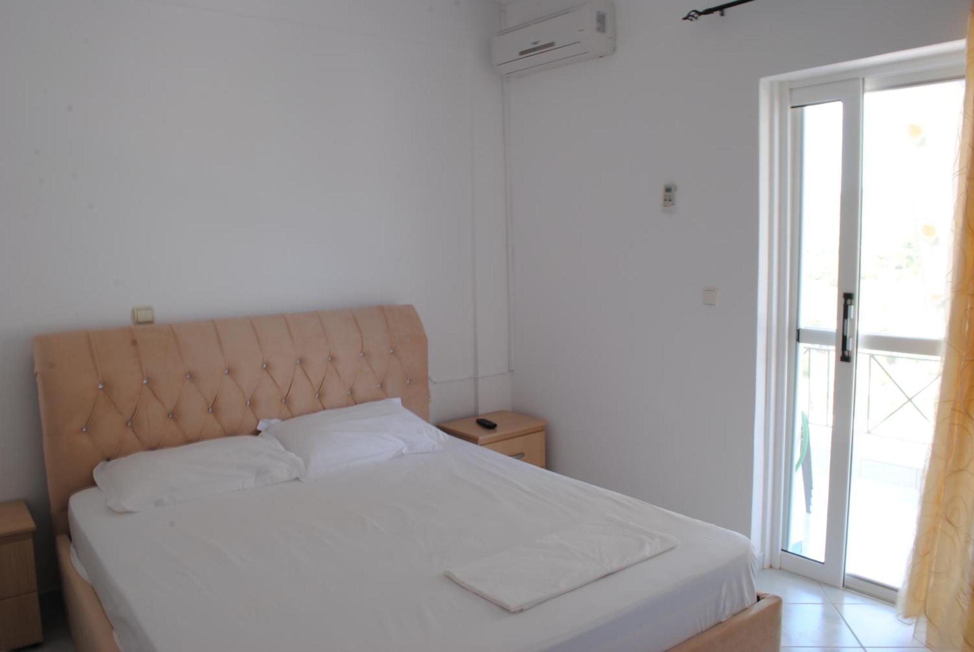 Hotel Mikela Ksamil Extérieur photo