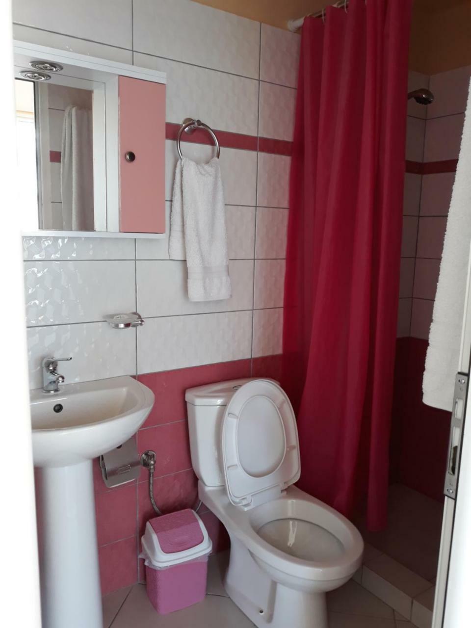 Hotel Mikela Ksamil Extérieur photo